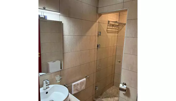 هتل دنیس تفلیس هتل دنیس تفلیس